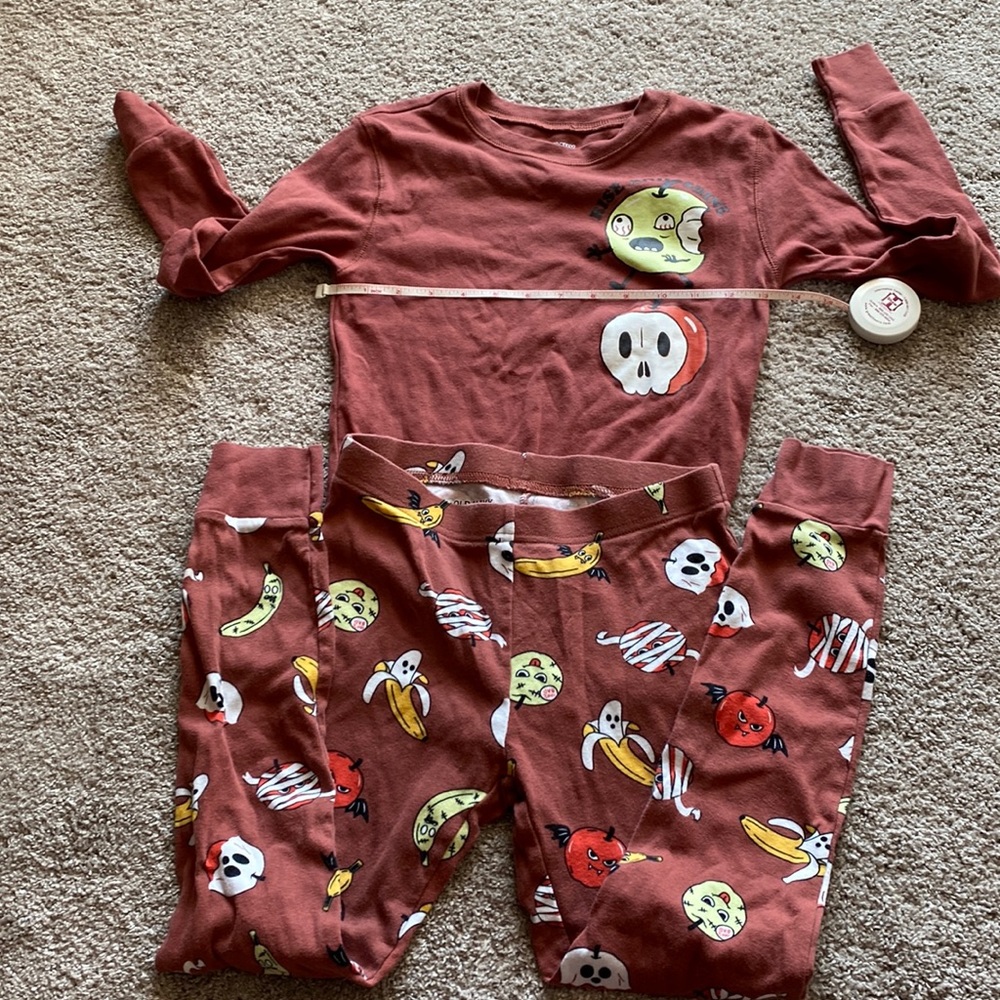 Old Navy pajamas set (bonus bottoms) size 12